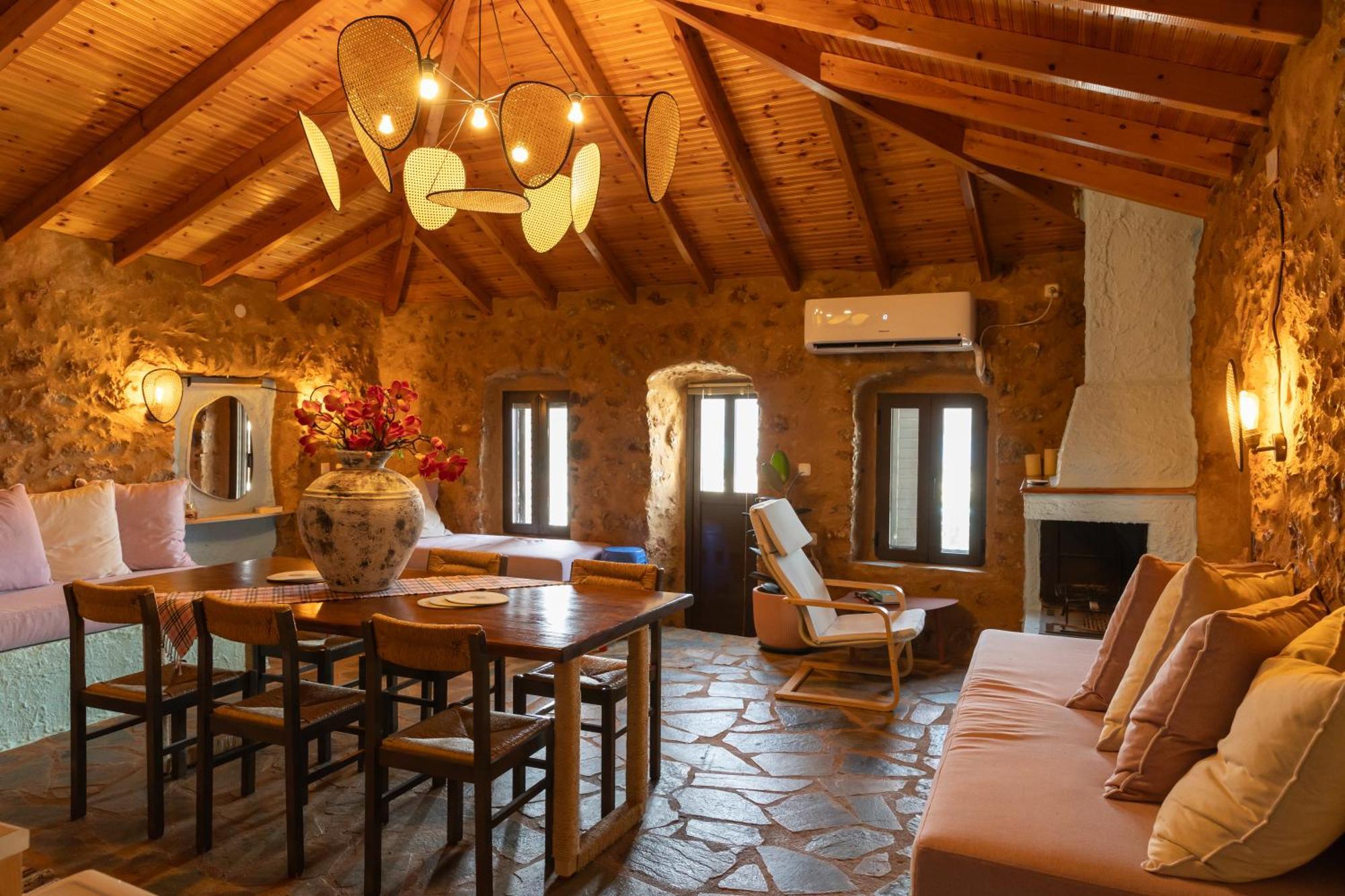 Vasiliki Cozy & Modern House View